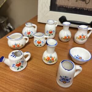 VTG Miniature Royal Doubles 2 Hearts Porcelain DesignerCeramic Mini Vase/Pitcher